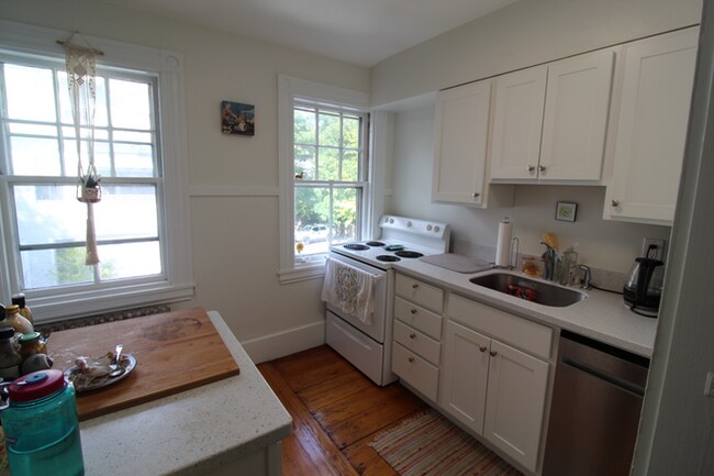 Building Photo - 1.0 bedroom in Cambridge Massachusetts 02138