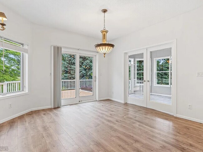 Building Photo - 3577 Woodbury Ct S