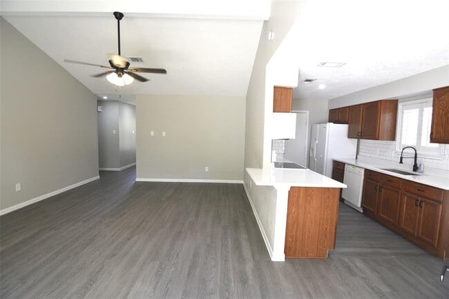 Building Photo - 12419 Ridgelow Ln