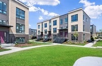Building Photo - 1300 Catalina Ct.