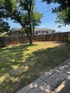 Building Photo - 6300 Landmark Dr