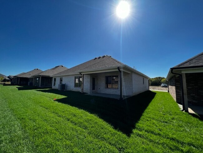 Building Photo - Newly built home for rent