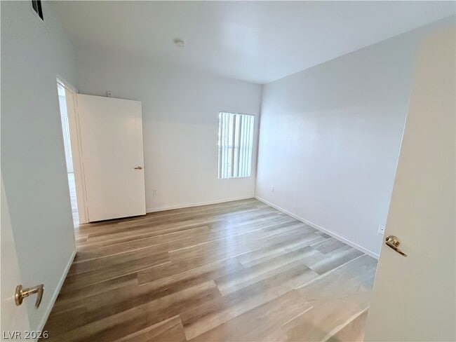 Building Photo - 7255 W Sunset Rd