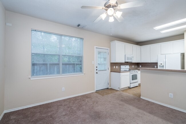 Building Photo - 207 N Burberry Park Cir