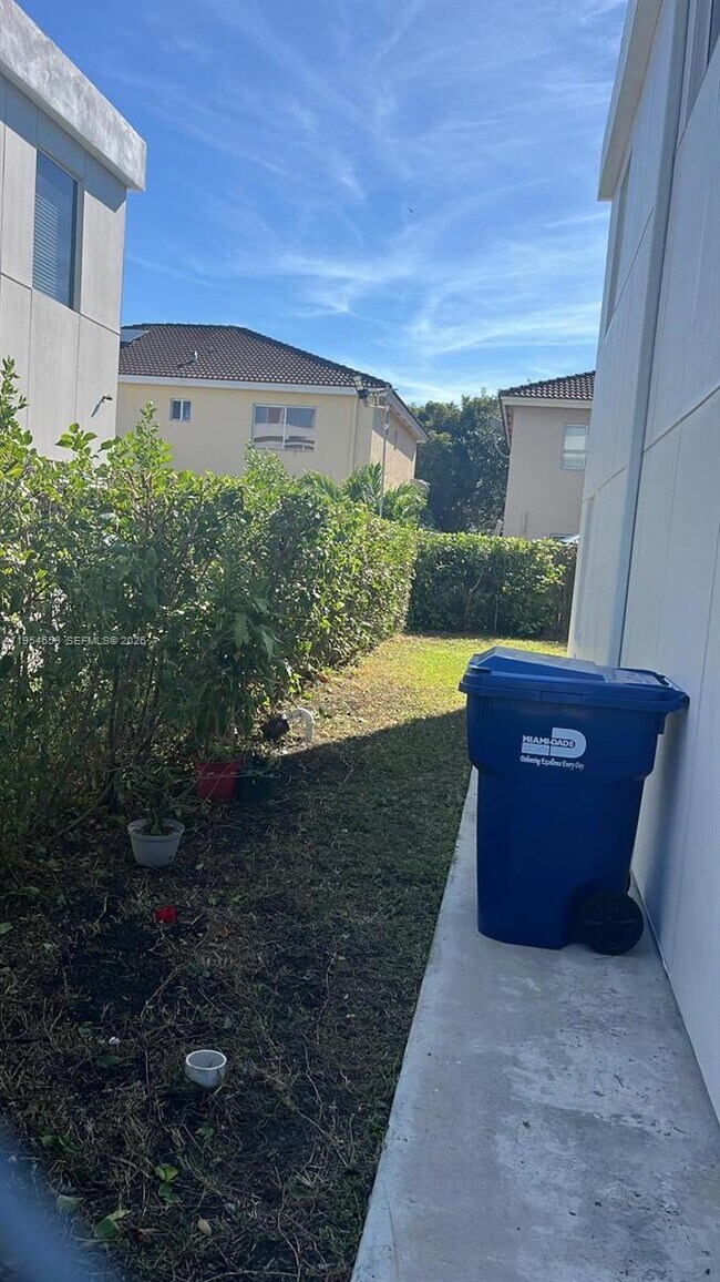 Building Photo - 13660 SW 260th St