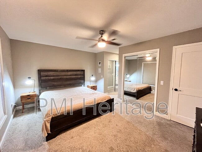 Building Photo - 26 Melinda Ln