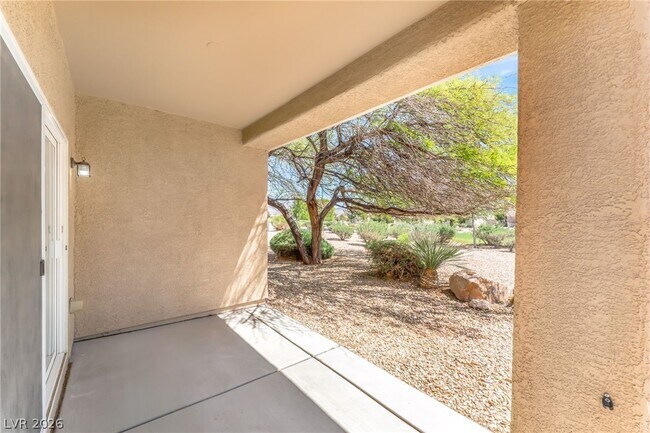 Building Photo - 7632 Fruit Dove St