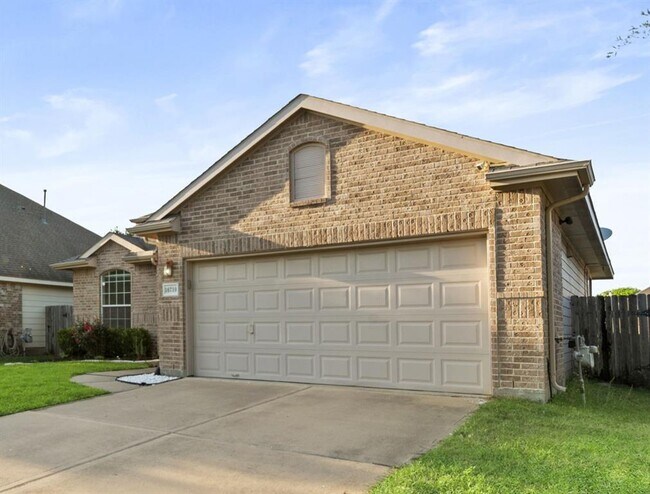 Building Photo - 16710 Jelly Park Stone Dr