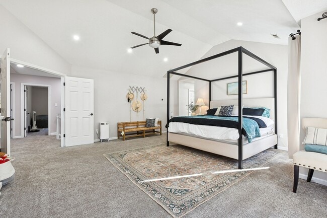 Building Photo - Move In Ready 4 Bedroom House in Yorktown!