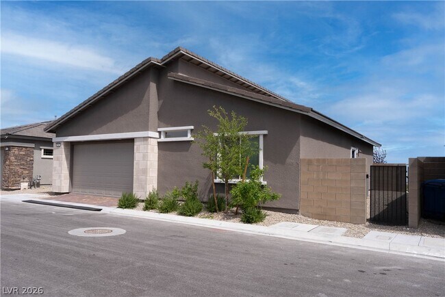 Building Photo - 904 Kings Clf Ln
