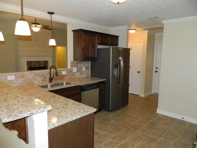 Building Photo - 7018 Summerton Dr