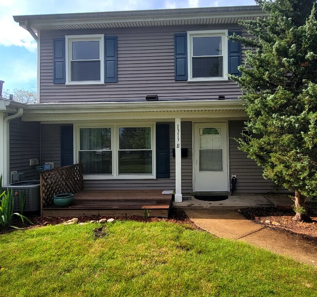 Primary Photo - 1313 Kingsbury Dr