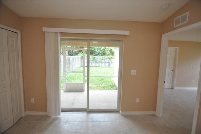 Building Photo - 69 Rose Dr