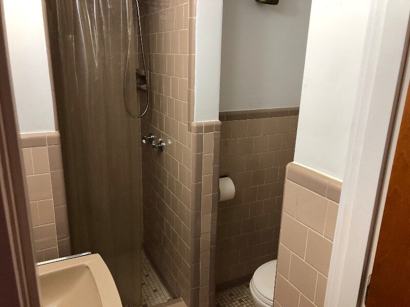 Building Photo - 11500 Elmwood Ln