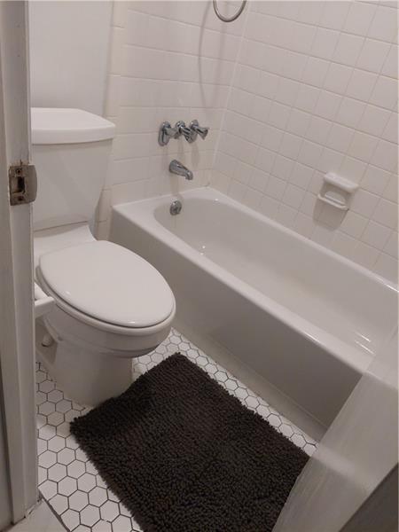 Building Photo - 1003 Dunbar Dr