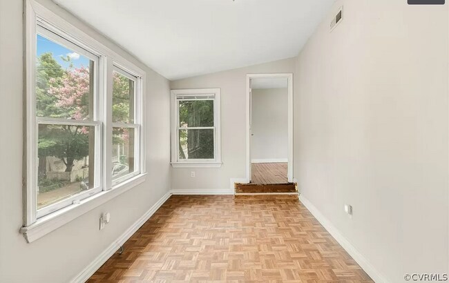 Building Photo - 501 Catherine St