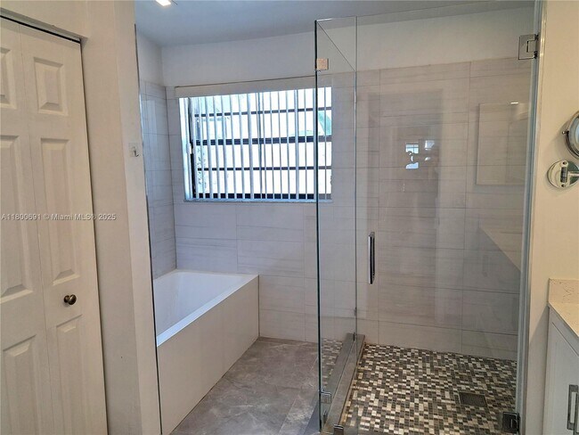 Building Photo - 3535 Magellan Cir