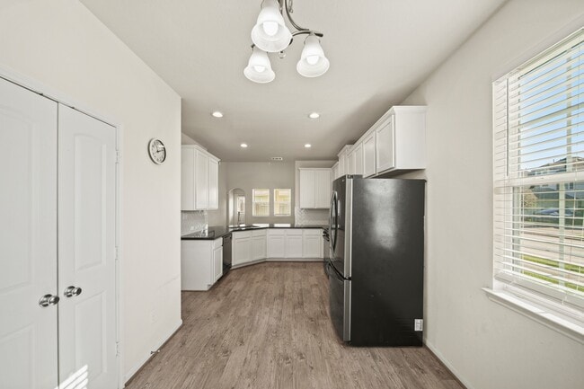 Building Photo - 13710 Evansdale Ln