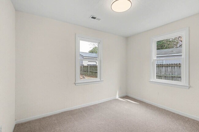 Building Photo - Renovated 3-Bedroom Home with Spacious Yard & Detached Garage