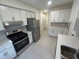 Building Photo - 3204 N Humboldt Blvd