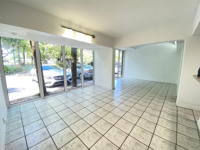 Building Photo - 6414 Miami Lakes Dr