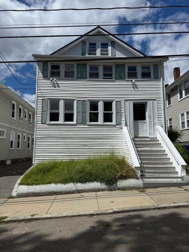 Building Photo - 34 Matchett St