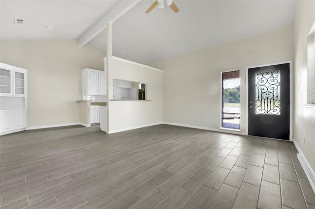 Building Photo - 405 S Las Vegas Trail