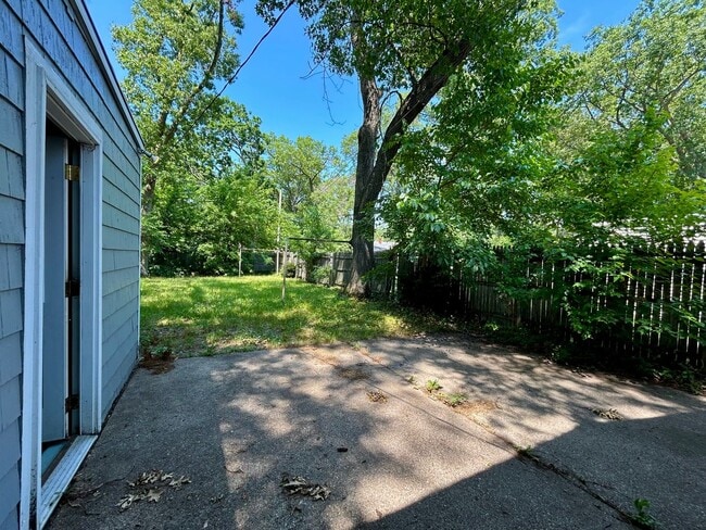 Building Photo - Two Bedroom Home in Muskegon