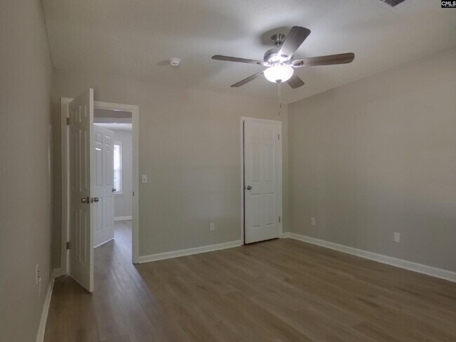 Building Photo - 516 Kenton Dr