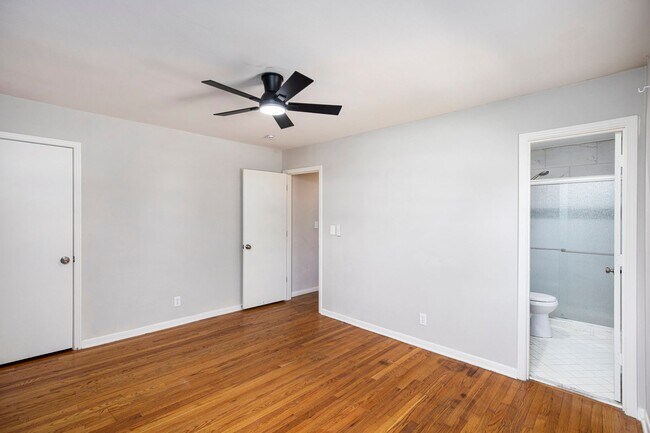 Building Photo - Move in Special!! Beautiful 3BR/2BA w/ Garage & Fenced Yard