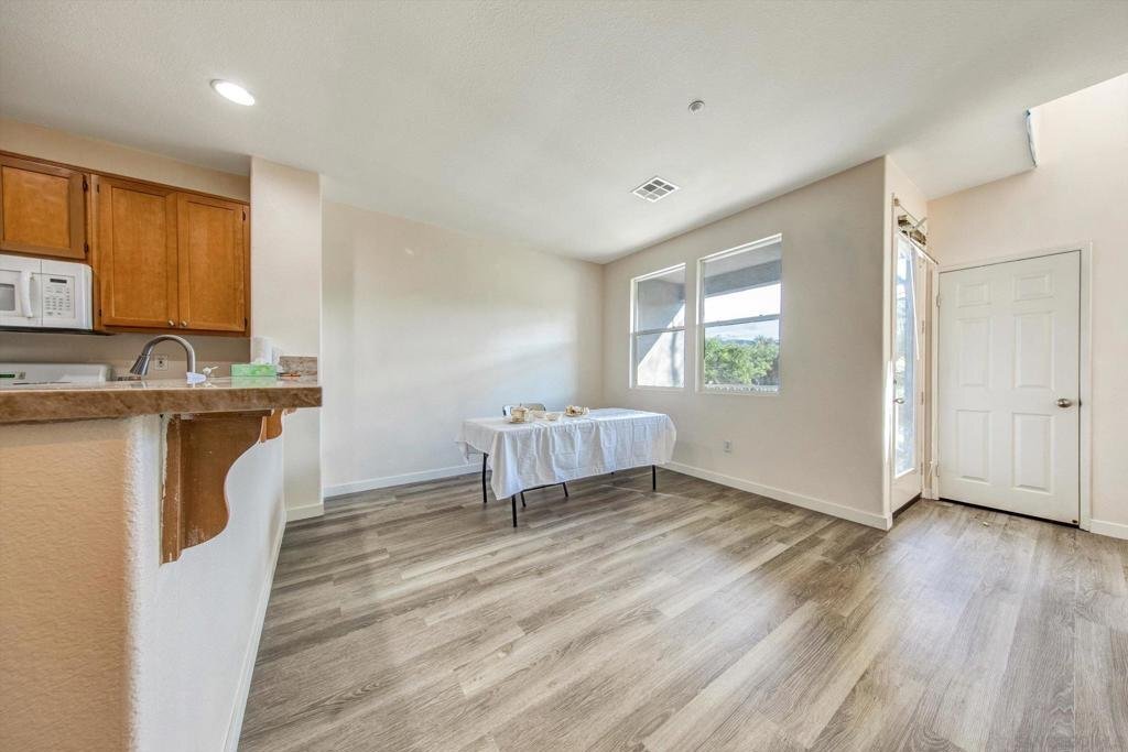 Building Photo - 1583 Sumac Pl