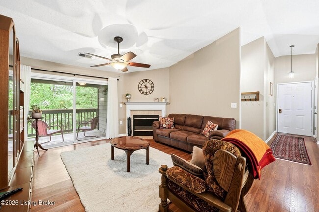 Building Photo - 10401 Trotters Pointe Dr