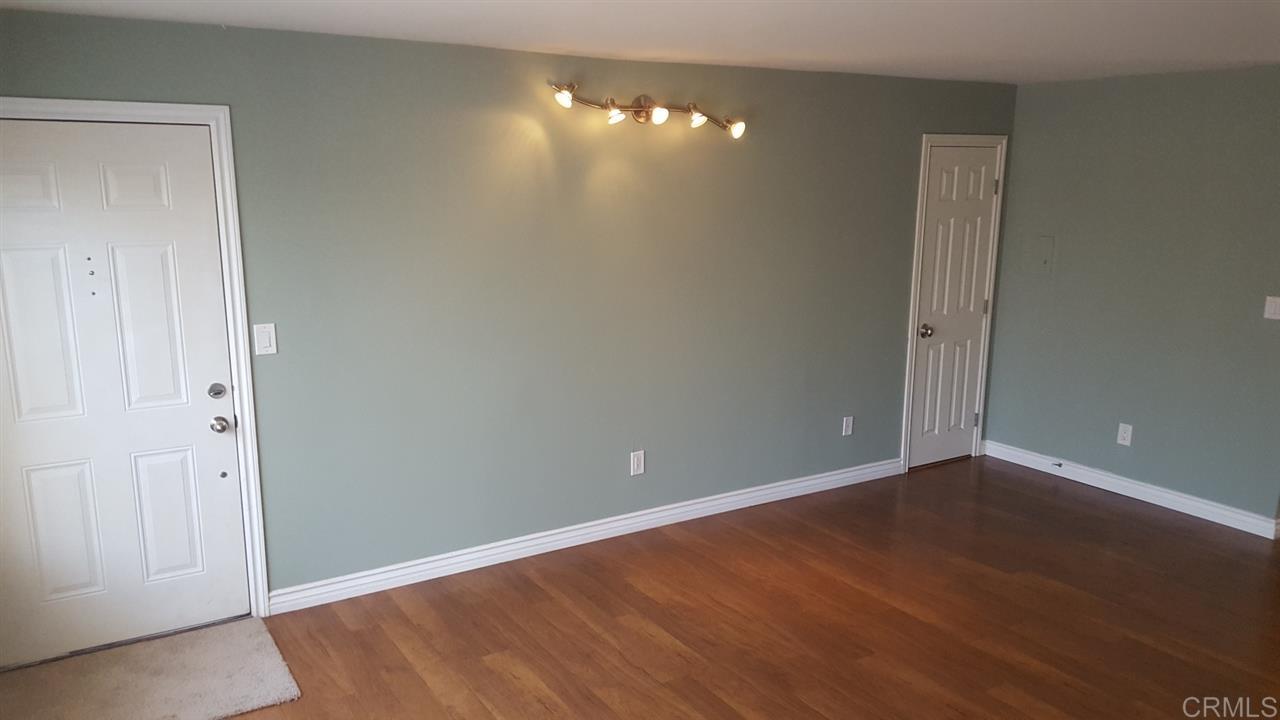 Building Photo - 1386 E Madison Ave