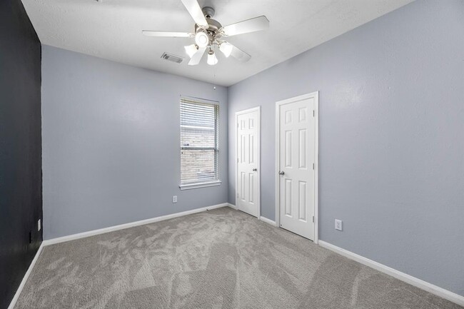 Building Photo - 6439 Stone Landing Ln