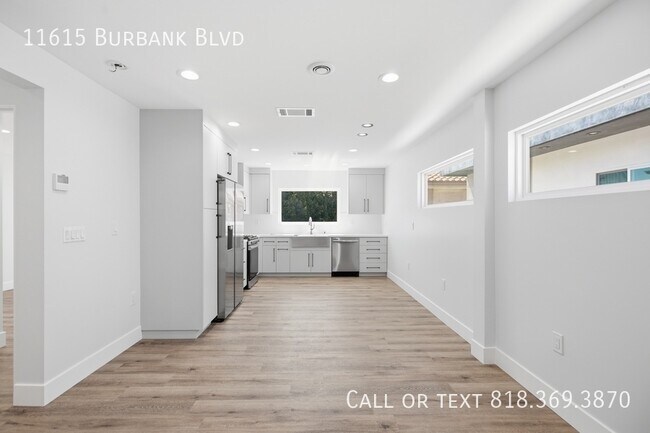 Building Photo - 11615 Burbank Blvd