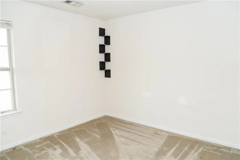 Building Photo - 48295 Labonte Ln