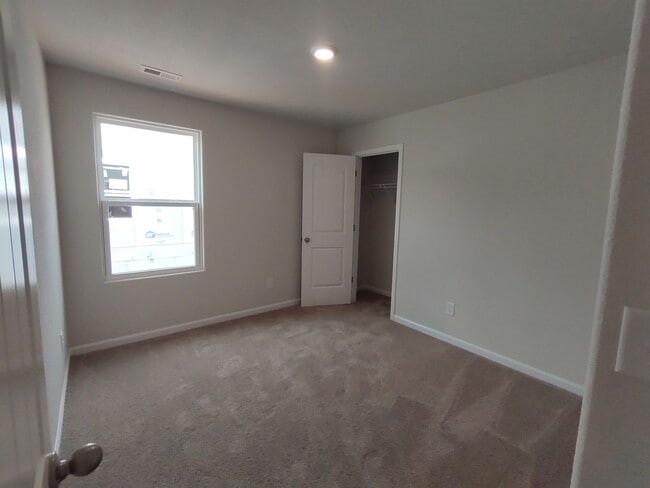 Building Photo - BRAND-NEW Townhome Located in Sanford- Minutes from Shopping, Dining, and Community Parks! Wont l...