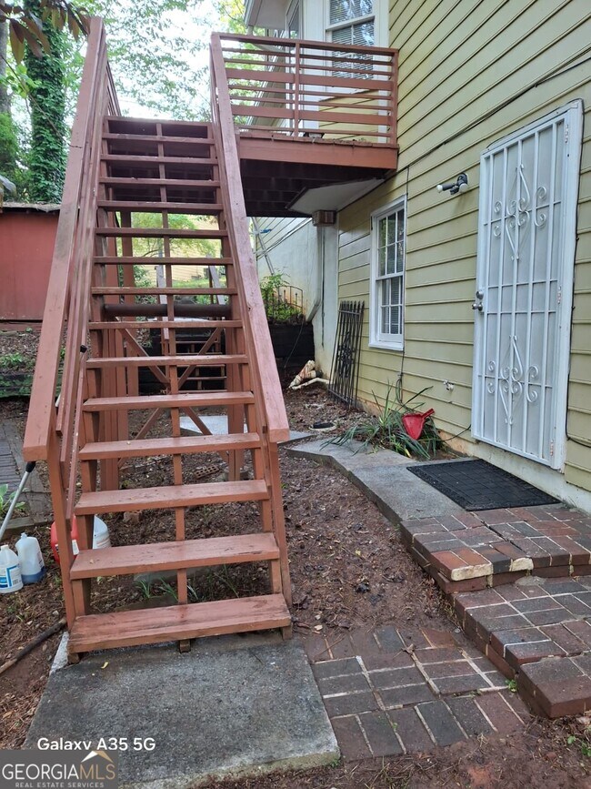 Building Photo - 6003 Wellborn Trce