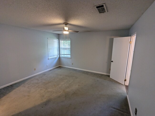 Building Photo - 1777 Folkstone Rd
