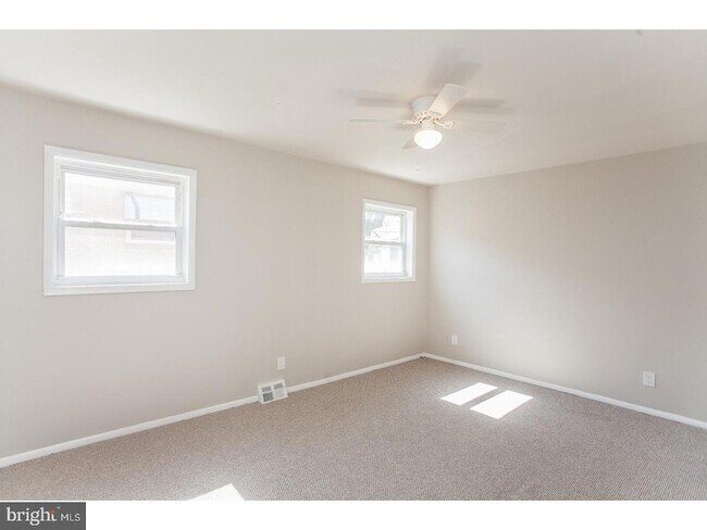 Building Photo - 176 Juniper Rd