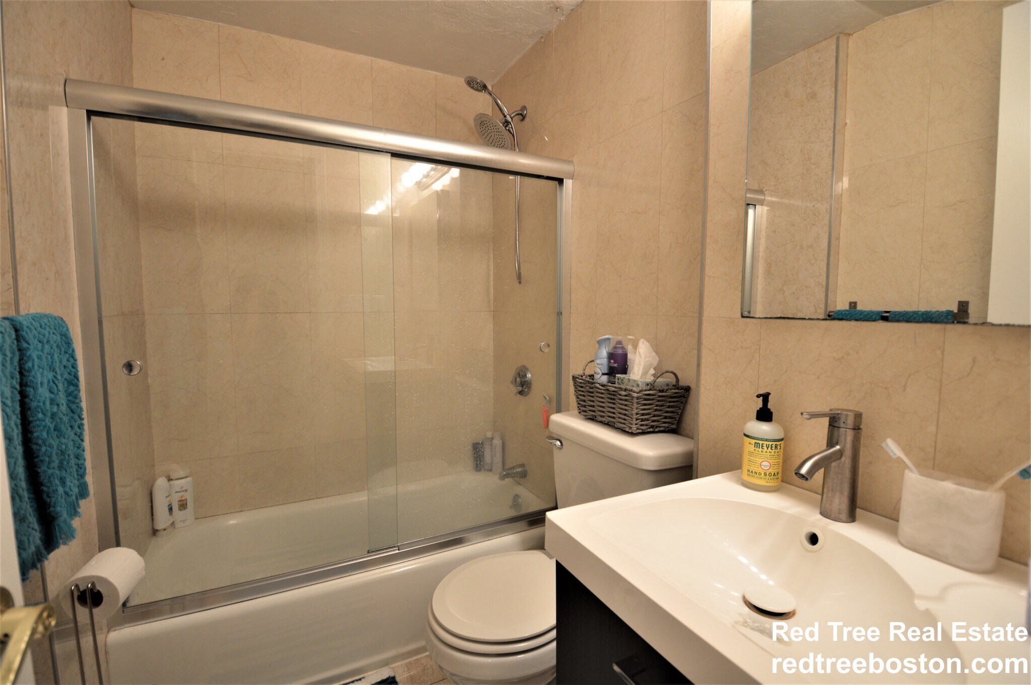 Building Photo - 191 Winthrop Rd