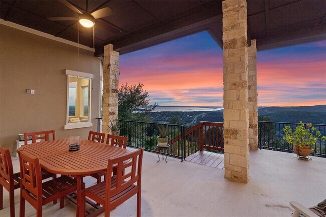 Building Photo - 235 Chestnut Crossing