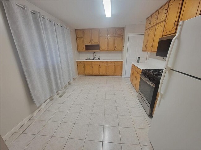 Building Photo - 1326 Lori Ct