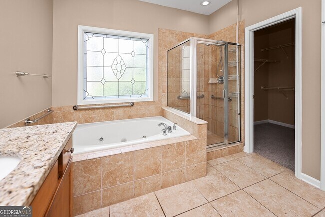 Building Photo - 317 Granite Way