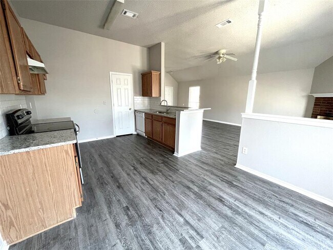 Building Photo - 8918 Quail Ridge Dr