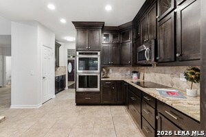 Building Photo - 922 Desert Bluff