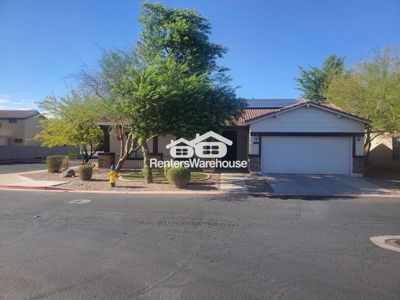 Primary Photo - 2256 E Pima Ave