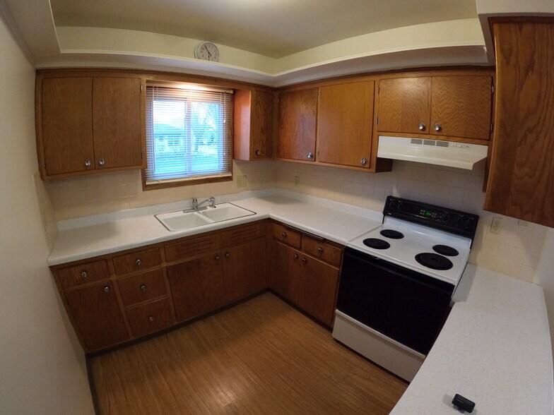 Kitchen 4 - 177 S 78th St