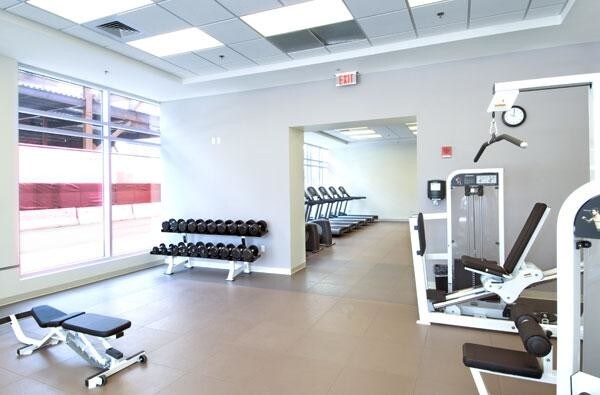 Building Photo - 1 Park Ln