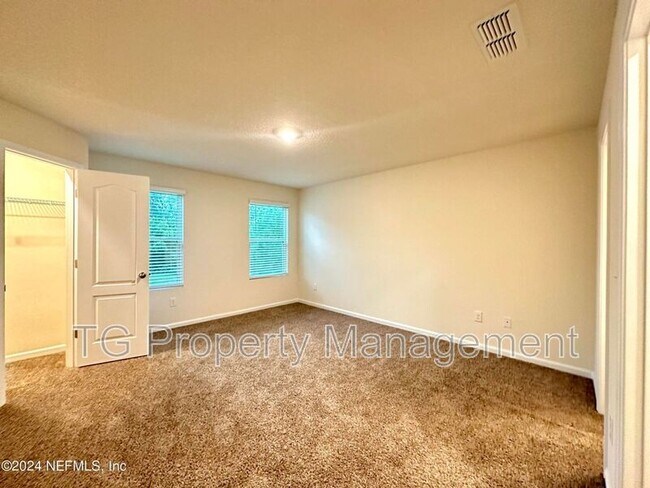 Building Photo - 336 Aralia Ln